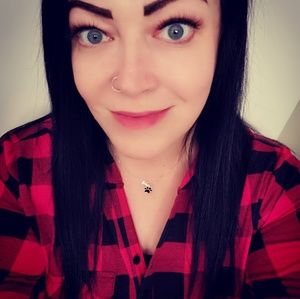 Meet your Posher, Alisha